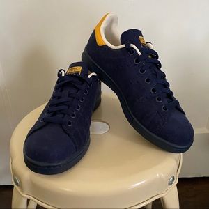 Rare Adidas Collegiate Navy/Gold StanSmith Sneaker